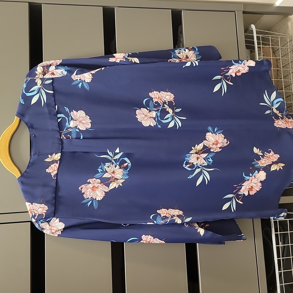 Shirt bundle - Picture 7 of 10